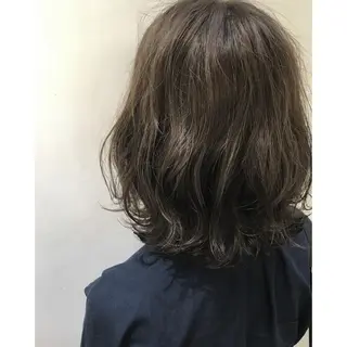 ミディアム カラー 坂西 春果のマツエク・マツパデザイン