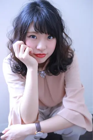 ミディアム 伊藤 裕貴のヘアスタイル