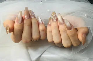 ネイル Regina レジーナのネイルデザイン