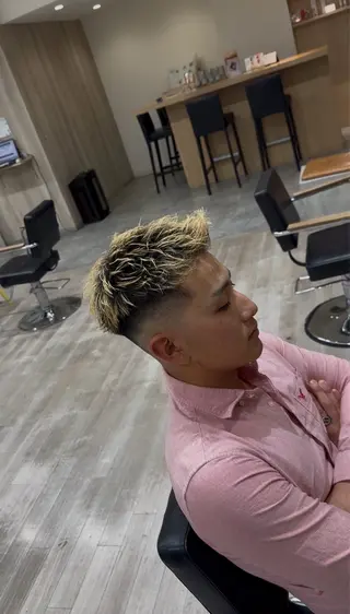 ショート メンズ Chere ore 新金岡所属・ツイスパ/フェード /辻諒哉のヘアスタイル