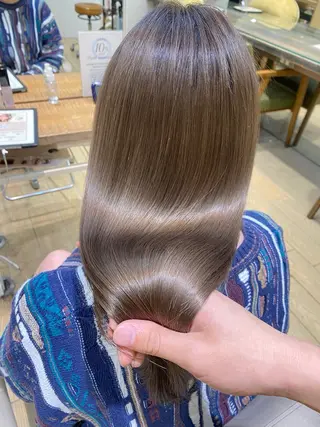 ロング カラー 山口 夏代のヘアスタイル