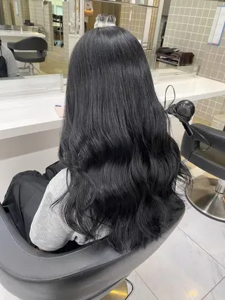 カラー ロング 【公式】DISCO銀 座🪩トレンド🪽のヘアスタイル