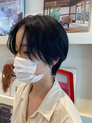 ショート カラー 荒谷 薫のヘアスタイル