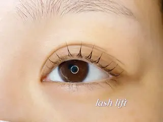 マツエク・マツパ UON【ウオン】所属・まつげとまゆげ UON《うおん》のマツエク・マツパデザイン