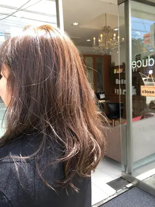 ミディアム カラー 白髪ぼかしハイライト 柳川拓哉のヘアスタイル