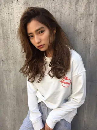 セミロング 透明感/オリーブ/ グレージュ/YUKAのヘアスタイル