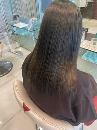 ロング 石戸 春菜のヘアスタイル