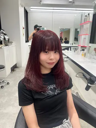 ミディアム レイヤーカット／ ハイトーン/Moeのヘアスタイル