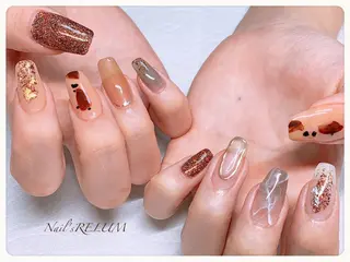 ネイル THECOLORS所属・近貞 莉奈のネイルデザイン