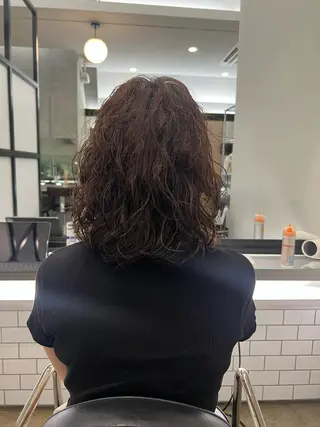 ミディアム パーマ GO TODAY SHAiRE SALON Polaris店所属・くせっ毛カット タツヤのヘアスタイル