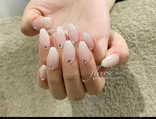 ネイル フルリール 【プライベートサロンのネイルデザイン