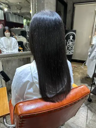 ロング yelm所属・🫒オリーブカラー ミディアムレイヤー✨のヘアスタイル