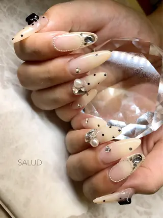 ネイル Nail Salon SALUDのネイルデザイン