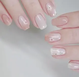 ネイル 高木 維麗絲のネイルデザイン