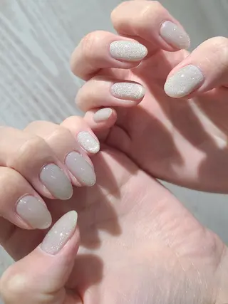 ネイル 13日3980円‼️ マグもデザインも◎のネイルデザイン