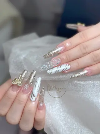 ネイル Maggie Nail🦩のネイルデザイン