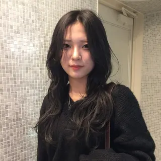 ロング 大久保 桃夏のヘアスタイル