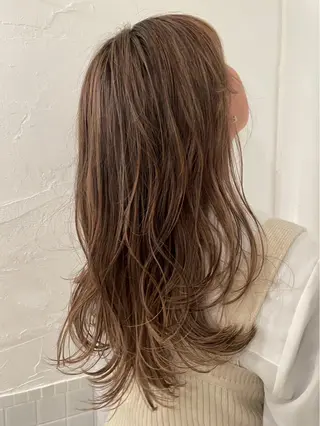 ミディアム カラー kakimoto arms 青山店所属・highlight 🤍RIOのヘアスタイル