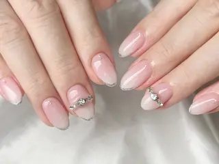 ミディアム toiro NAILLOUNGEのネイルデザイン