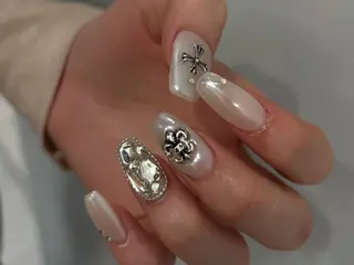 ネイル uri☺︎︎ natsumiのネイルデザイン