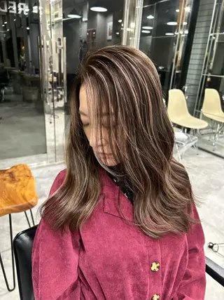 ミディアム さえ 大宮/ハイライトのヘアスタイル