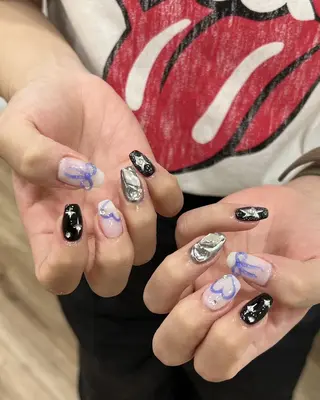 ネイル Ui_Amor (パラジェル)のネイルデザイン