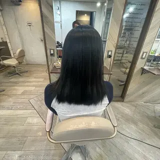 セミロング 岩水 穂華のヘアスタイル