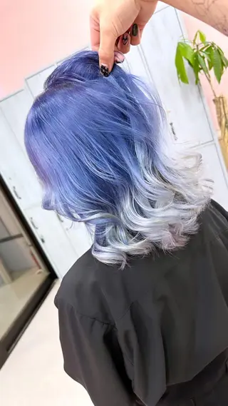 ミディアム カラー ブリーチ人気No.1 MANATO🎨🌈のヘアスタイル