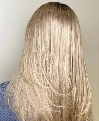 ロング 韓国レイヤーカット/ 美髪矯正/YUIのヘアスタイル