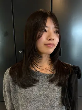 セミロング hashimoto kaedeのヘアスタイル