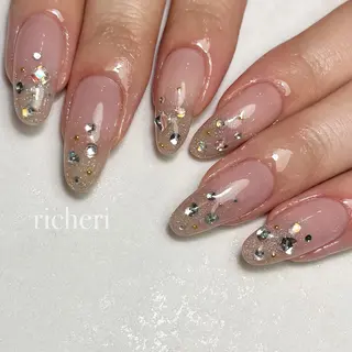 ミディアム ネイル richeri beautyのネイルデザイン