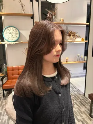 ミディアム UNSOME二子玉川店所属・ぬくい せいな💫のヘアスタイル