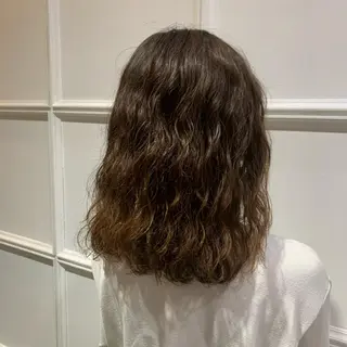 ミディアム パーマ 髪質改善カラー&TR 縮毛矯正/弱酸性矯正のヘアスタイル
