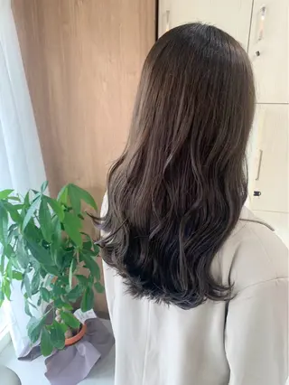 ロング カラー BiBi所属・齋藤 彬のヘアスタイル