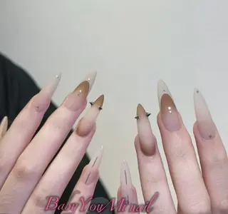 ネイル Oomiya 服部のネイルデザイン