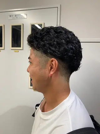 パーマ メンズ 藤倉 翔平のヘアスタイル
