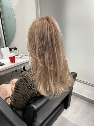 セミロング カラー umu.［韓国ヘア /ダウンパーマ］のヘアスタイル