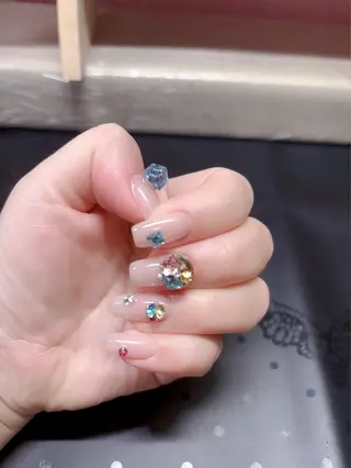 ネイル B.rose ビビのネイルデザイン