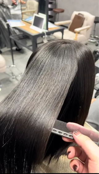 セミロング 水田仁 【美髪髪質改善】のヘアスタイル