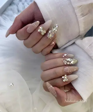 ネイル TIDY M&Mのネイルデザイン