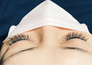 マツエク・マツパ Lavish nailのネイルデザイン