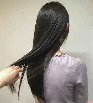 ロング カラー 斉藤 貴也のヘアスタイル