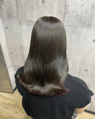 セミロング カラー 艶髪🌈ムラカミ サキのヘアスタイル