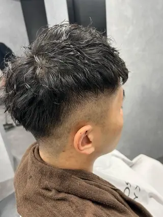 ショート パーマ メンズ The Gollum cut＆shave所属・垢抜け・メンズパーマ 津山祐紀のヘアスタイル