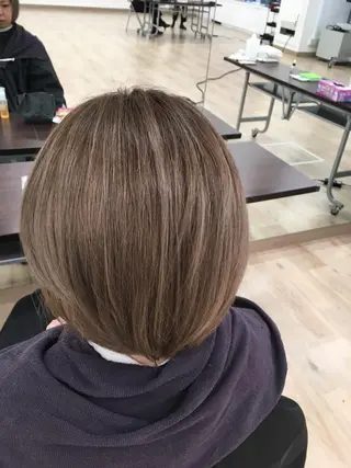 ショート 新島 美恵子のヘアスタイル