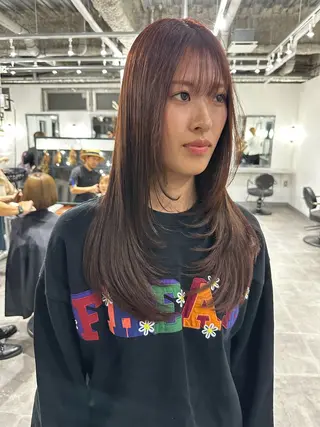 セミロング 篠崎 佑季のヘアスタイル