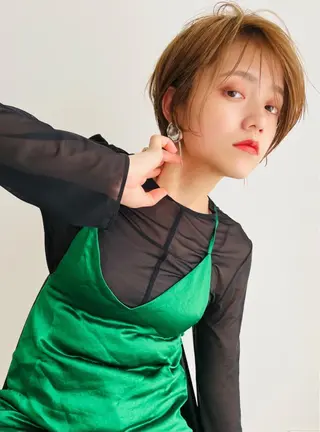 ショート MUSASHI ブリーチカラー◎のヘアスタイル