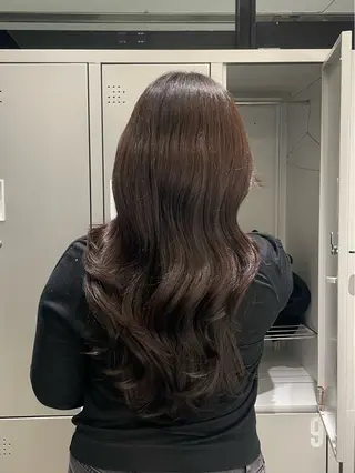 ロング カラー MINORI /レイヤーカットのヘアスタイル