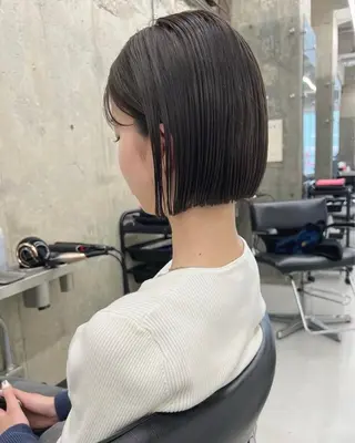 ショート 花井輝 ボブ/ハイトーンのヘアスタイル