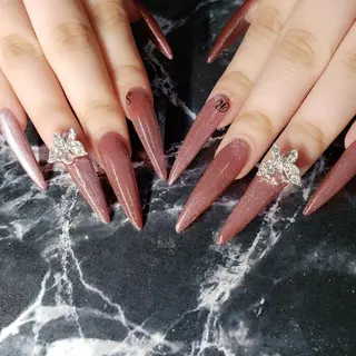 ロング ネイル クロキ 。のネイルデザイン